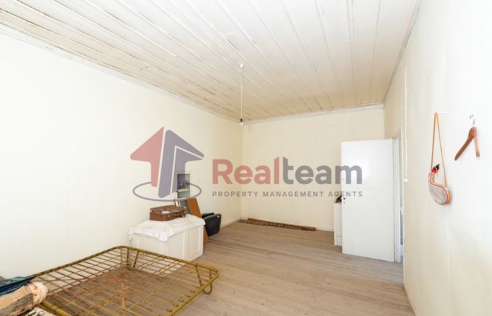 Image No.24-2 Bed Property for sale