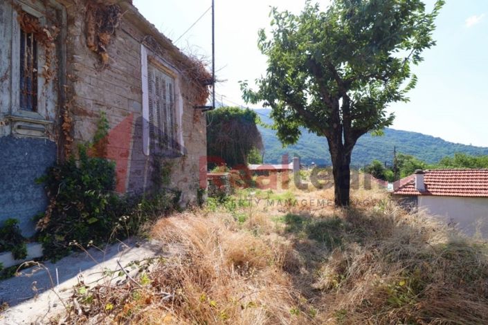 Image No.13-1 Bed Property for sale