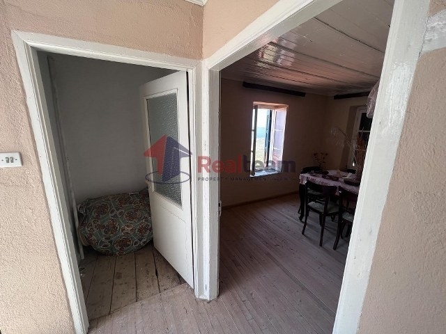 Image No.4-2 Bed Property for sale