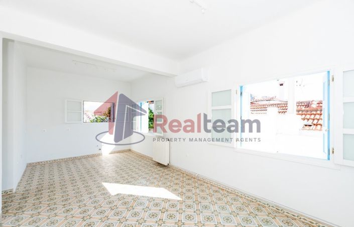 Image No.13-Propriété de 3 chambres à vendre à Chora