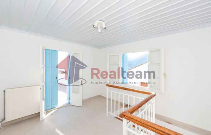 Image No.19-Propriété de 3 chambres à vendre à Chora