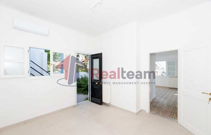 Image No.6-Propriété de 3 chambres à vendre à Chora