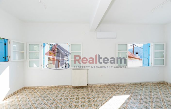 Image No.9-Propriété de 3 chambres à vendre à Chora