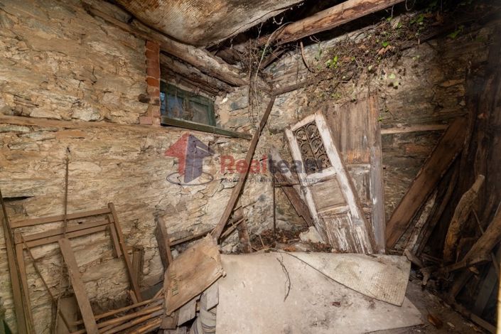 Image No.9-2 Bed Property for sale