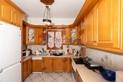 img8ff53eb6-e90e-4bee-9ead-5822dd03e615