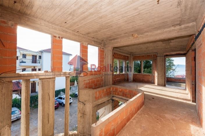 Image No.18-Propriété de 4 chambres à vendre à Volos