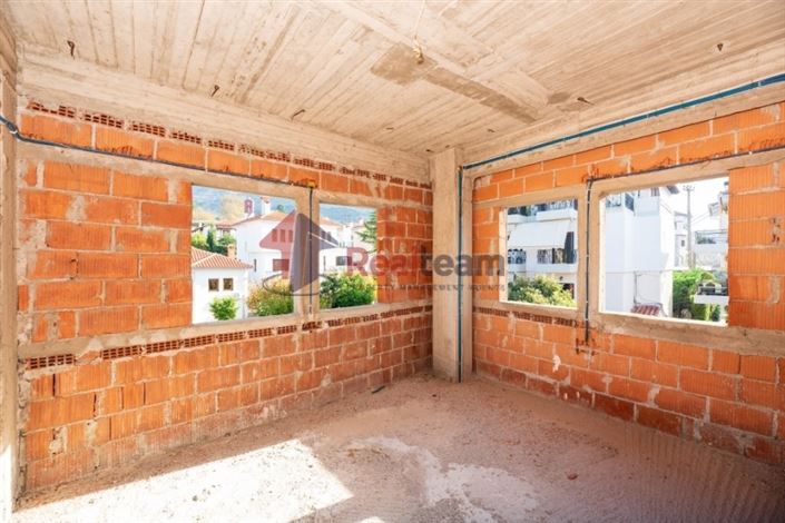 Image No.19-Propriété de 4 chambres à vendre à Volos