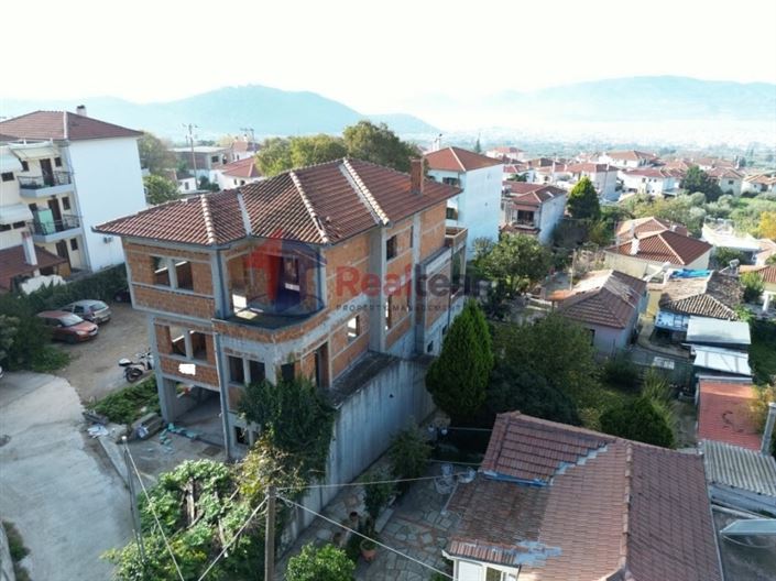 Image No.3-Propriété de 4 chambres à vendre à Volos