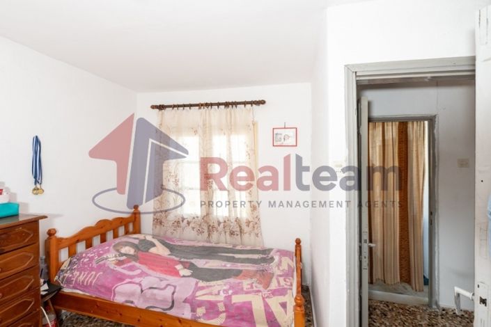 Image No.16-2 Bed Property for sale