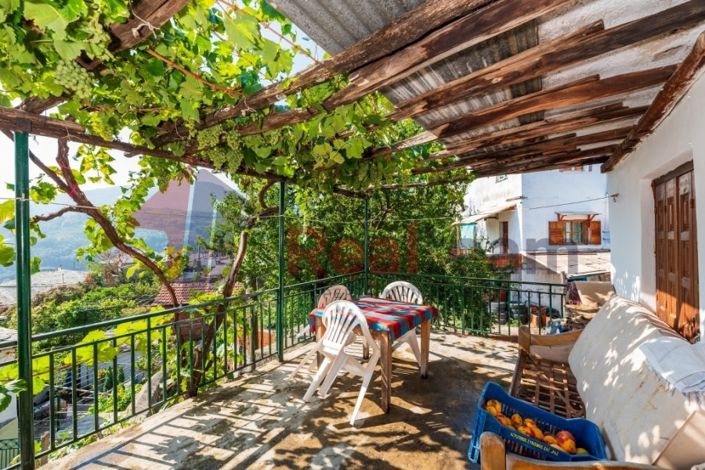 Image No.17-2 Bed Property for sale