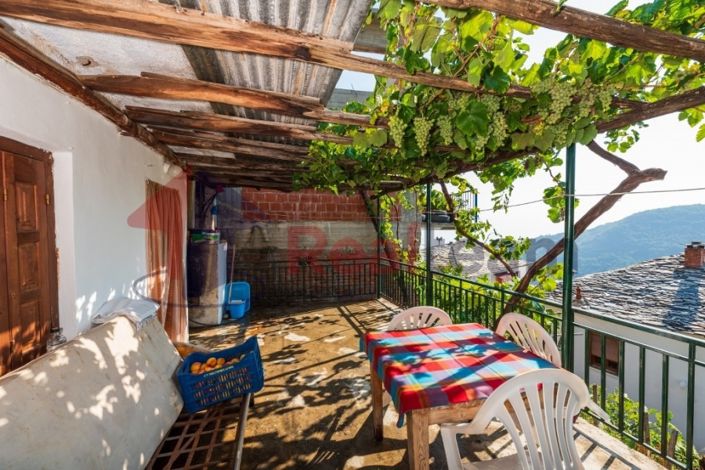 Image No.18-2 Bed Property for sale