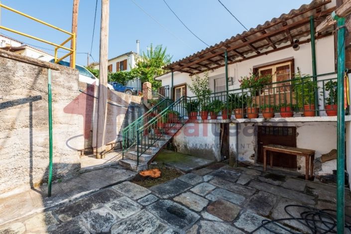 Image No.20-2 Bed Property for sale