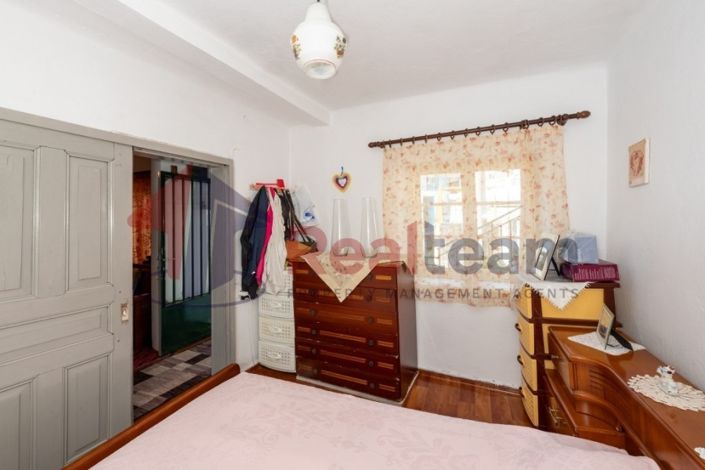 Image No.7-2 Bed Property for sale