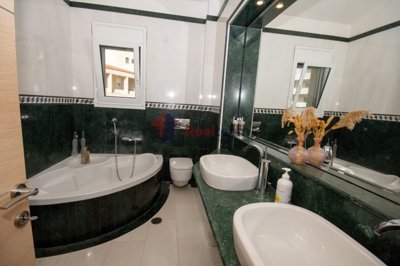 img43276774-db2e-426d-bef3-0142c7073be7