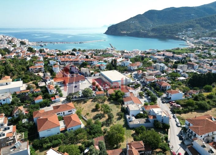 Image No.6-6 Bed Property for sale