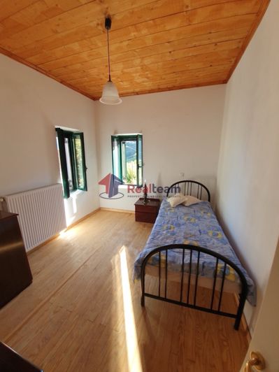 Image No.10-2 Bed Maisonette for sale