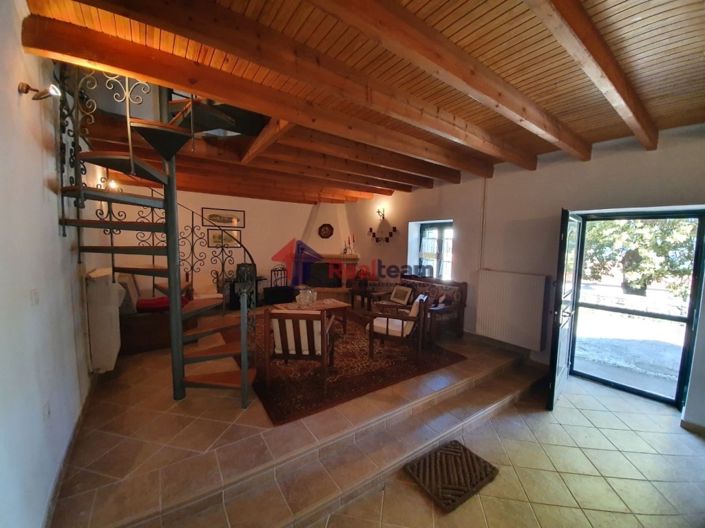 Image No.6-2 Bed Maisonette for sale