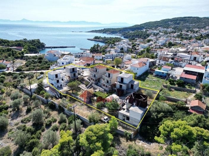 Image No.3-24 Bed Property for sale