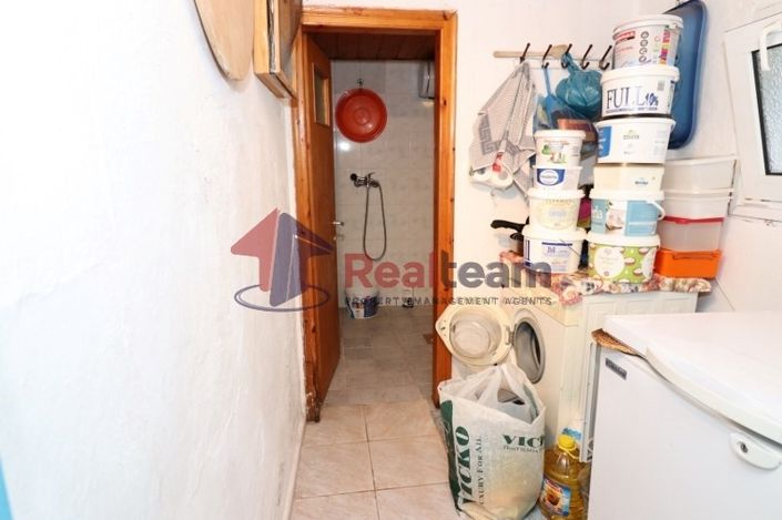 Image No.9-1 Bed Property for sale