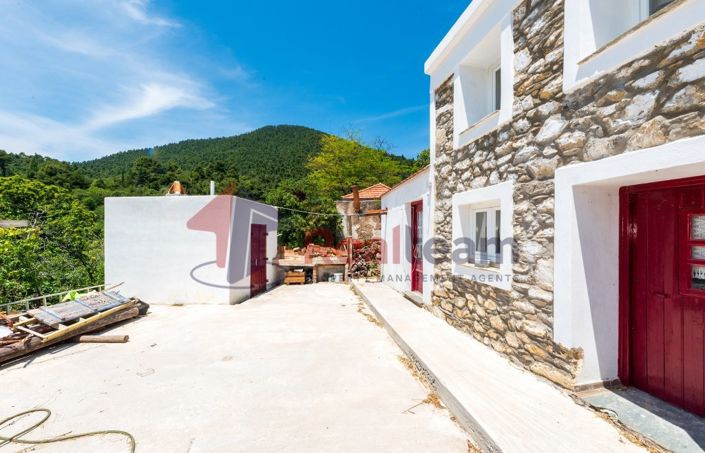 Image No.13-1 Bed Property for sale