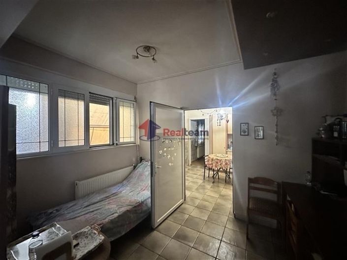 Image No.4-1 Bed Property for sale