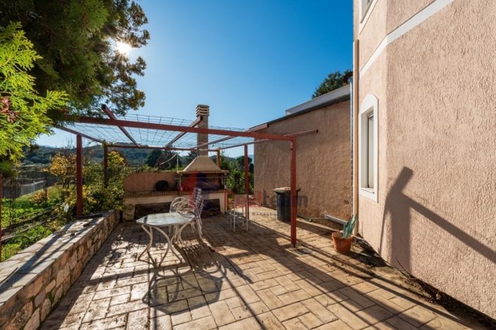 Image No.8-Propriété de 3 chambres à vendre à Pteleos