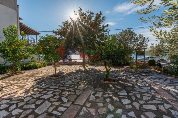 Image No.11-Un hôtel à vendre à Pteleos