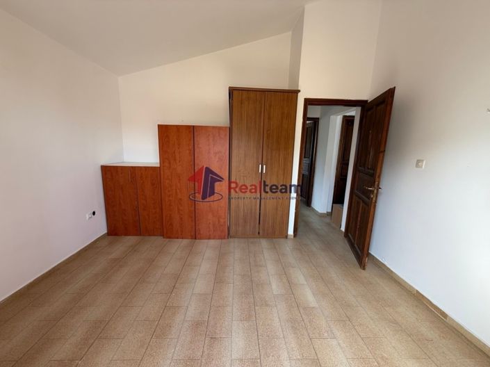 Image No.14-3 Bed Property for sale