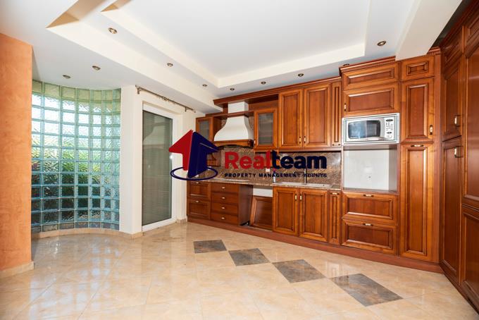 Image No.45-4 Bed Property for sale