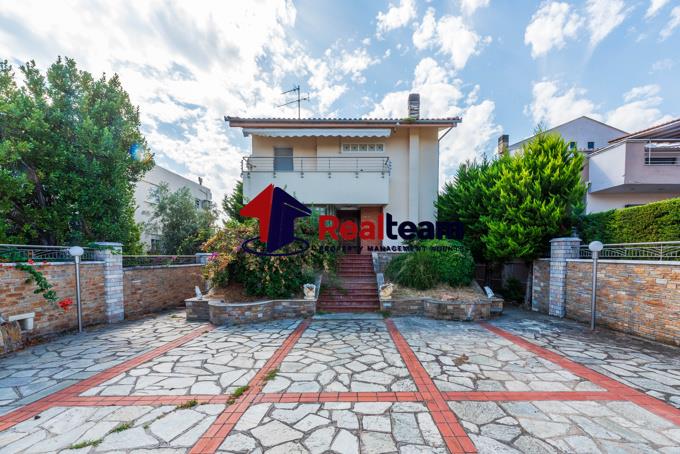 Image No.42-4 Bed Property for sale