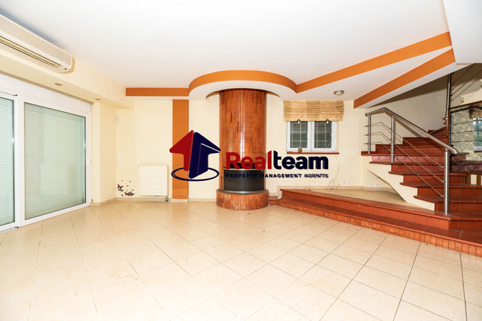 Image No.12-4 Bed Property for sale