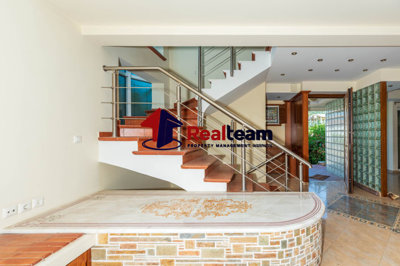 2741e7ce00ec406faddbd903af0e2a75