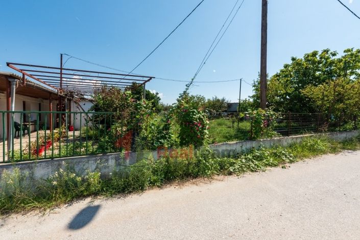 Image No.2-2 Bed Property for sale