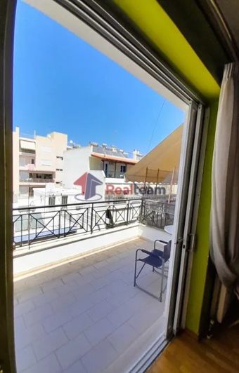 Image No.9-2 Bed Maisonette for sale