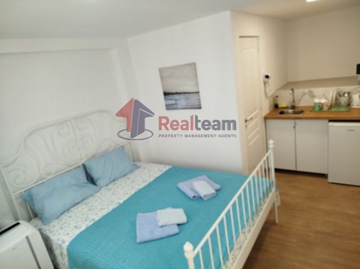 Image No.17-4 Bed Property for sale