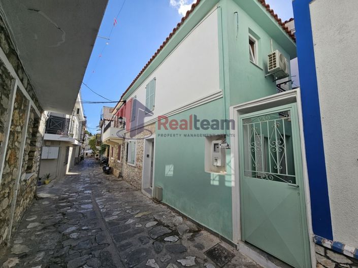 Image No.24-4 Bed Property for sale