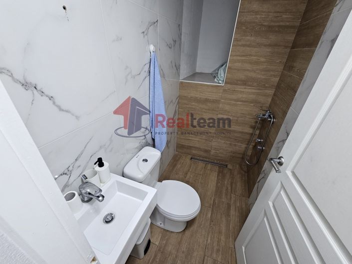 Image No.4-4 Bed Property for sale