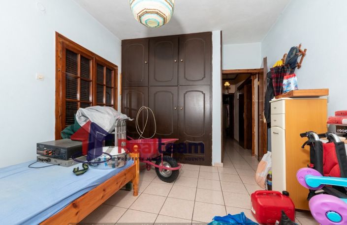 Image No.16-3 Bed Property for sale