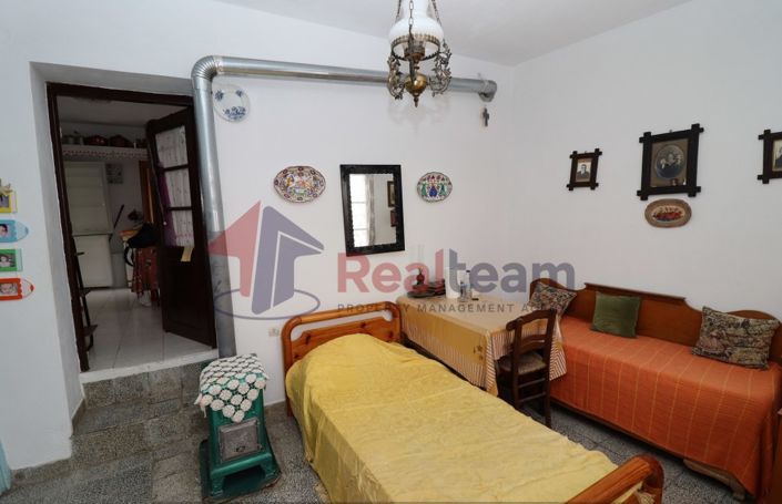 Image No.13-1 Bed Property for sale