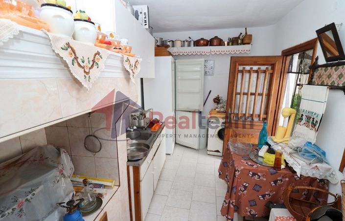 Image No.15-1 Bed Property for sale