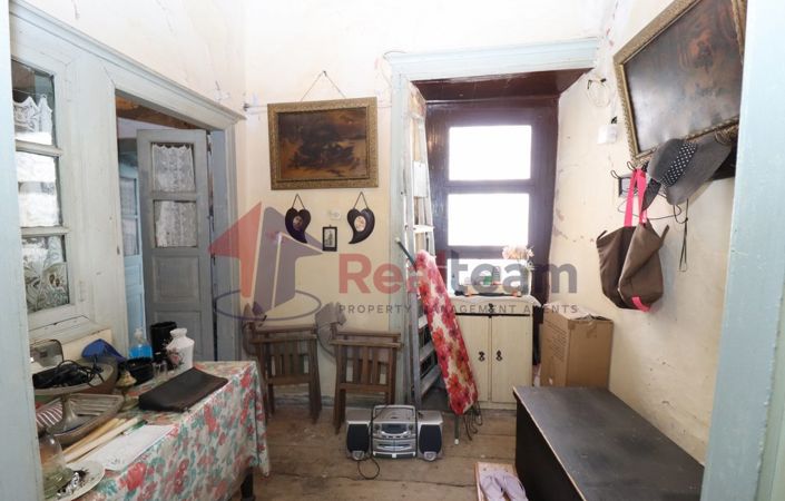 Image No.21-1 Bed Property for sale