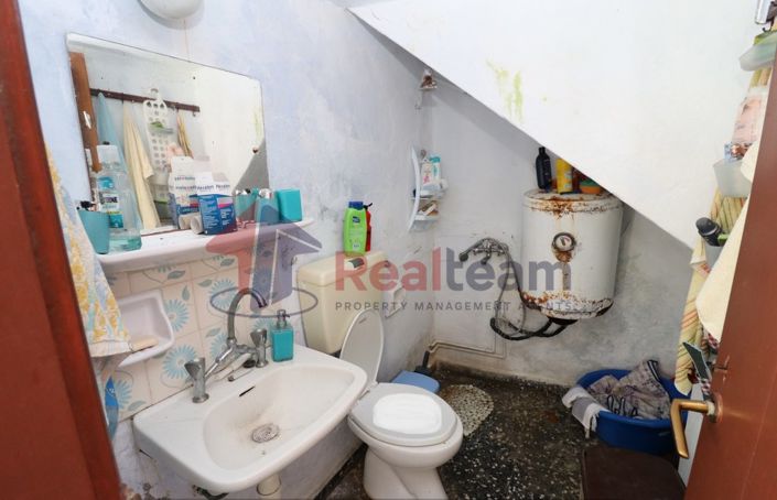 Image No.28-1 Bed Property for sale