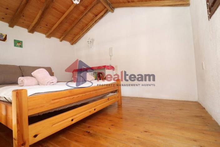Image No.12-1 Bed House for sale