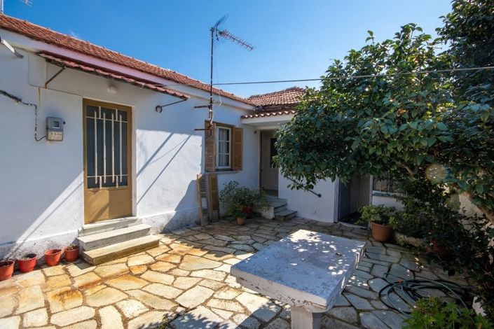 Image No.2-2 Bed Property for sale