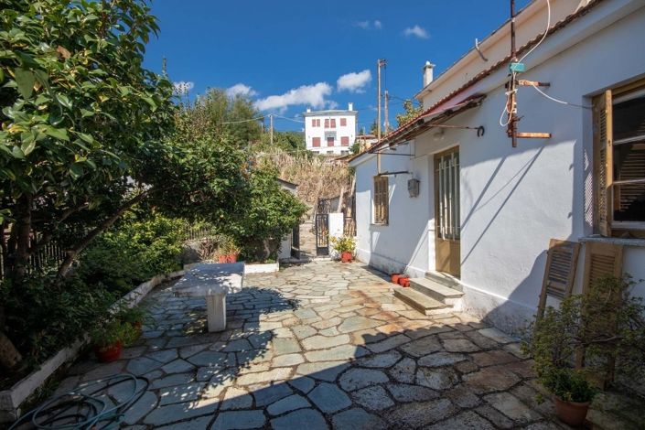 Image No.5-2 Bed Property for sale