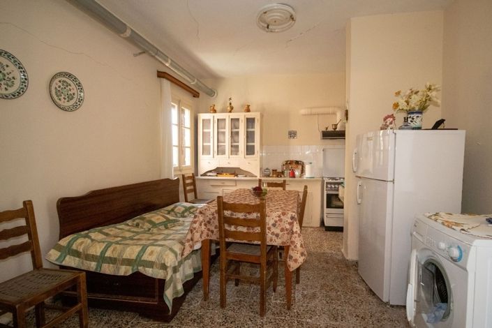 Image No.6-2 Bed Property for sale