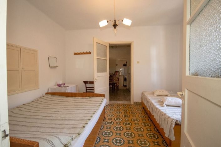 Image No.9-2 Bed Property for sale