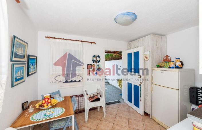 Image No.24-2 Bed Property for sale