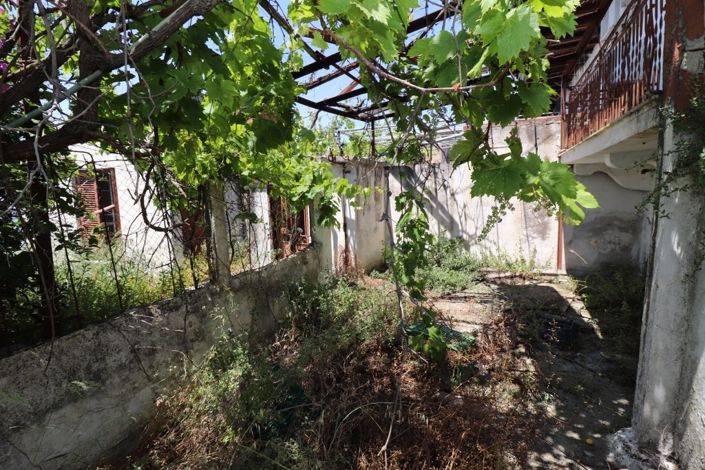 Image No.17-2 Bed Property for sale