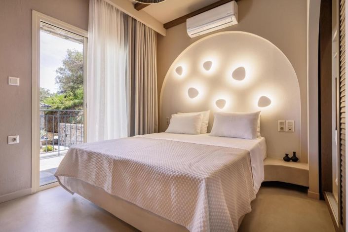 Image No.17-Propriété de 4 chambres à vendre à Chora